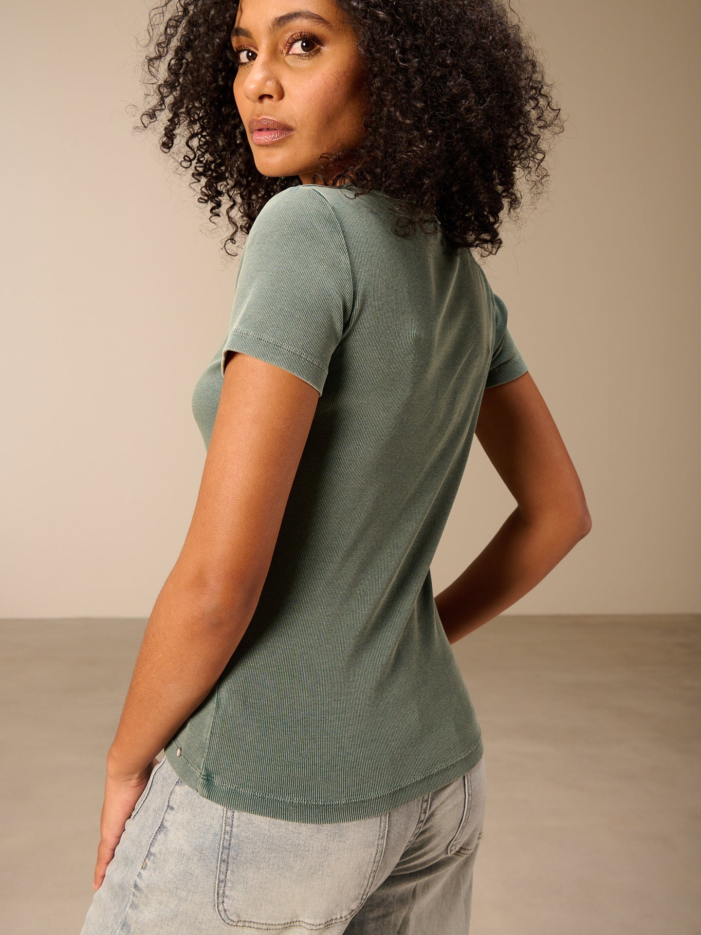 F26048_seagreen_4.jpg