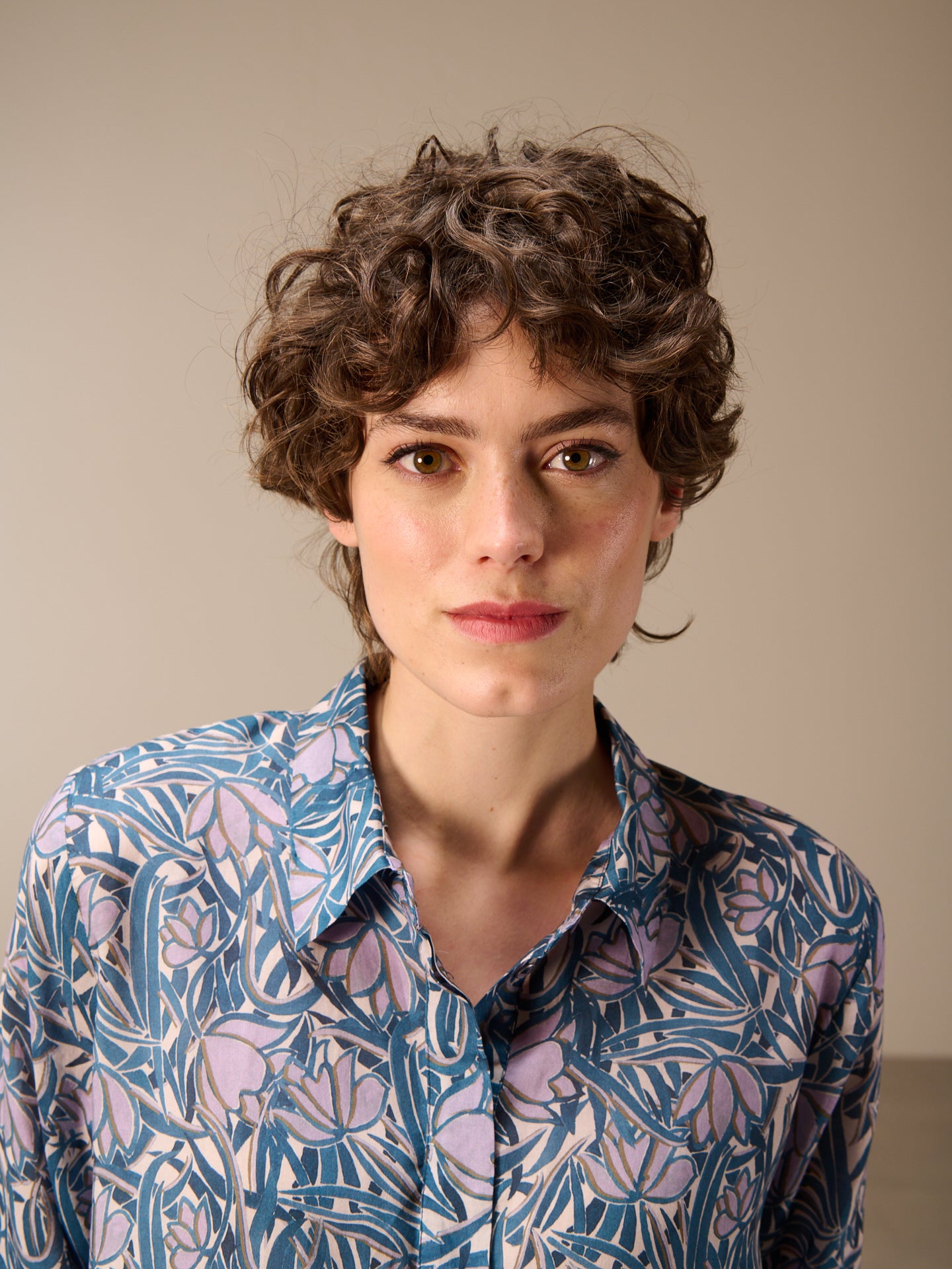 F26122_lila_2.jpg