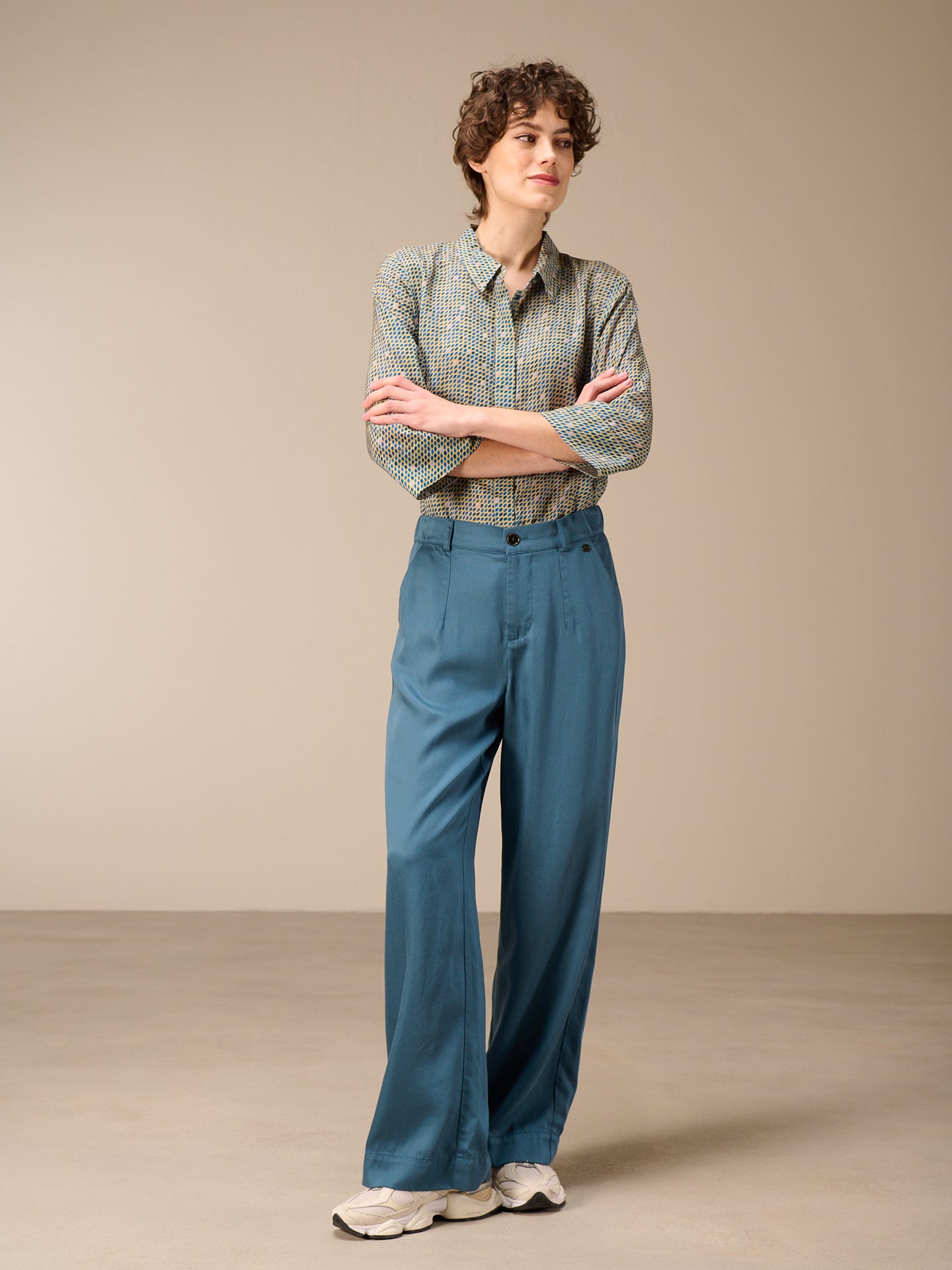 F26130_bluesteel_1.jpg