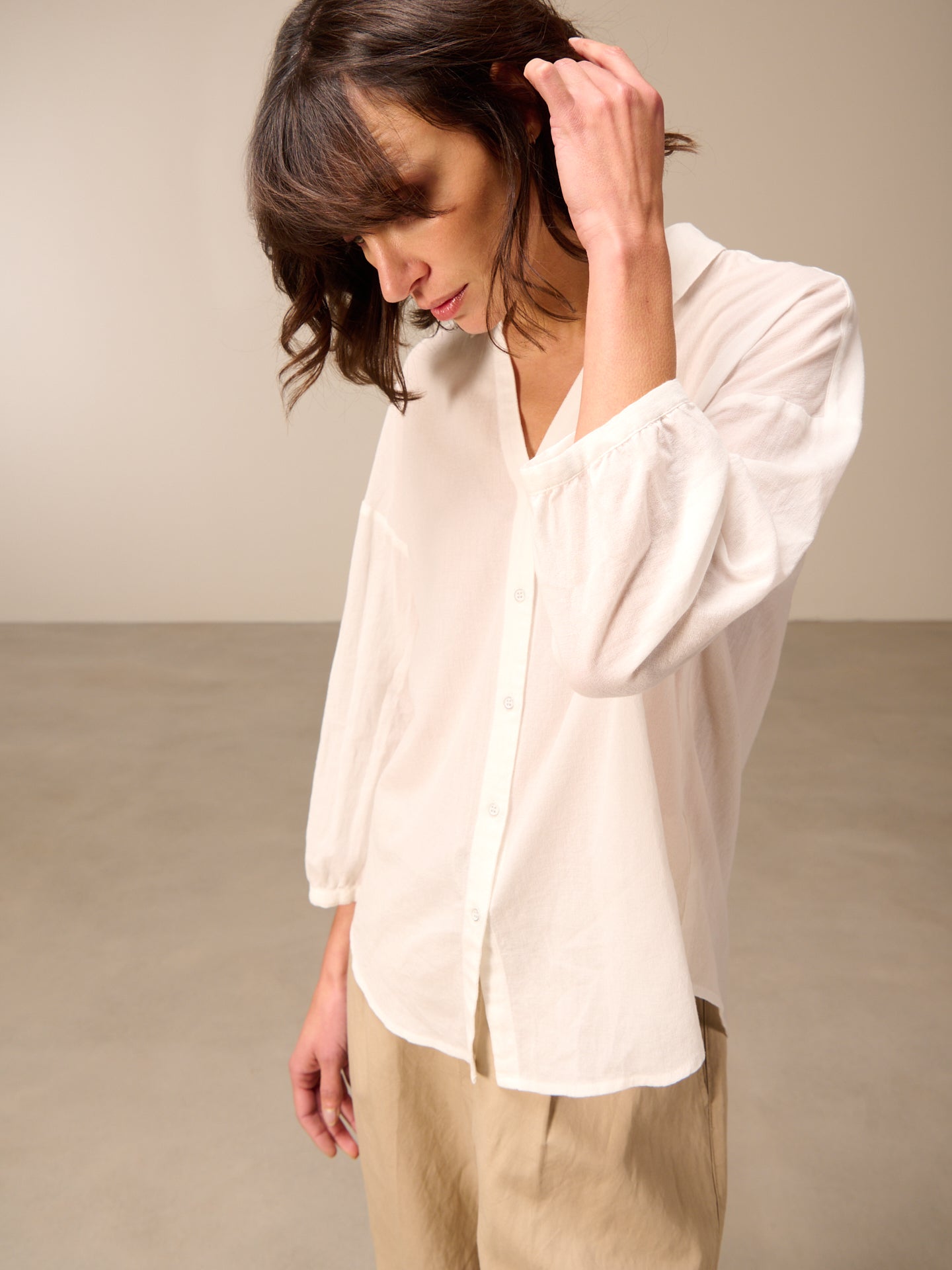 F26163_offwhite_3.jpg