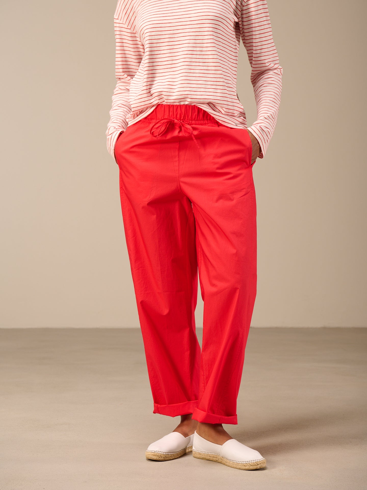 S26291_red_1.jpg
