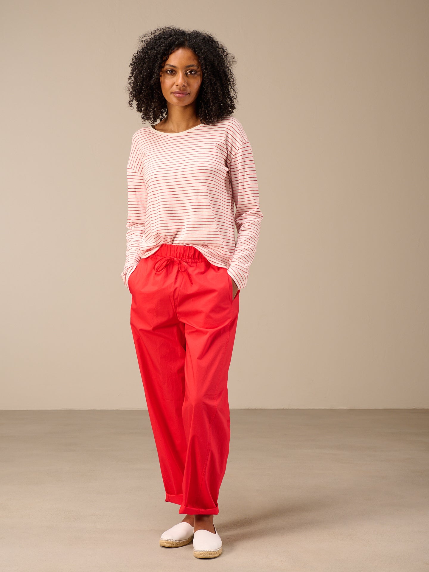 S26291_red_3.jpg