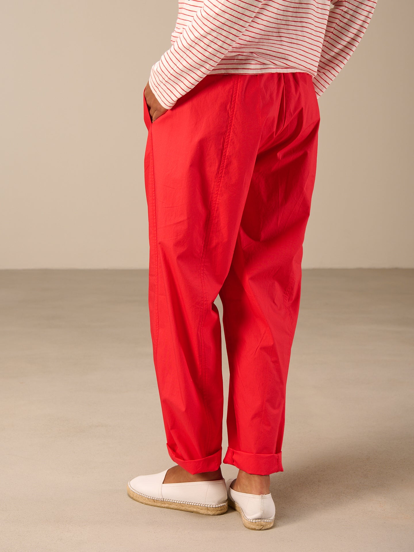S26291_red_4.jpg