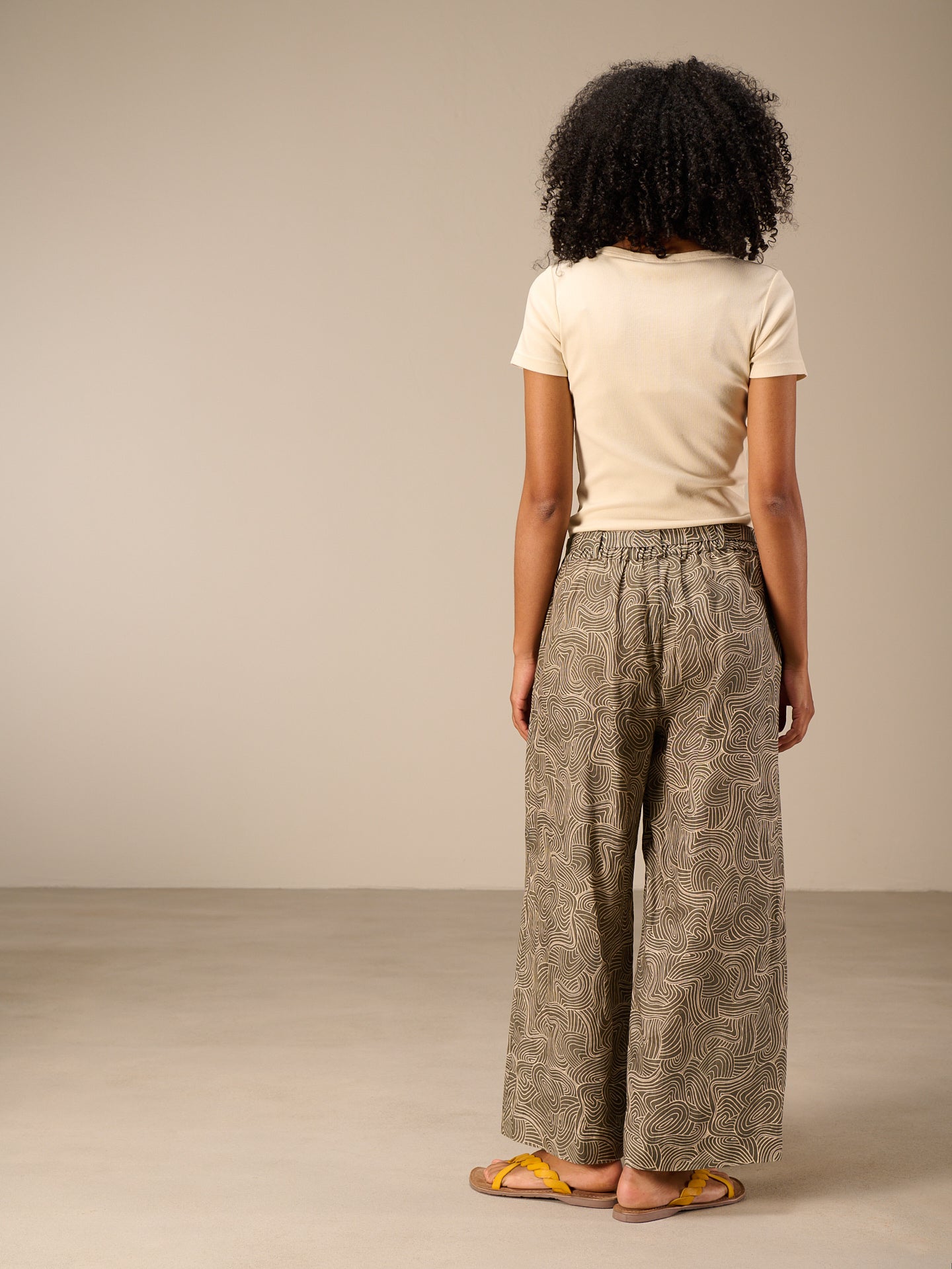 S26310_olive_3.jpg