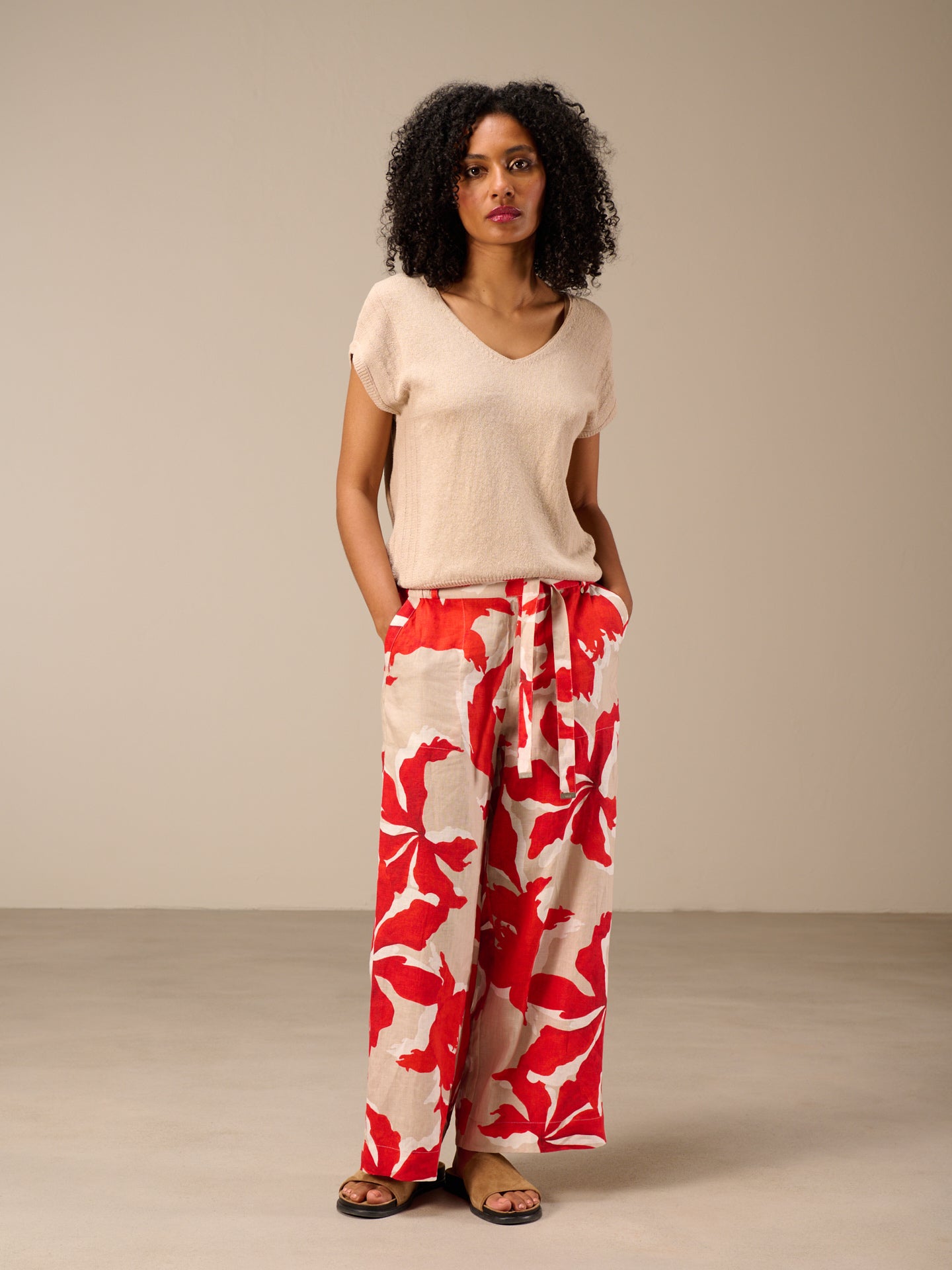 S26310_red_1.jpg