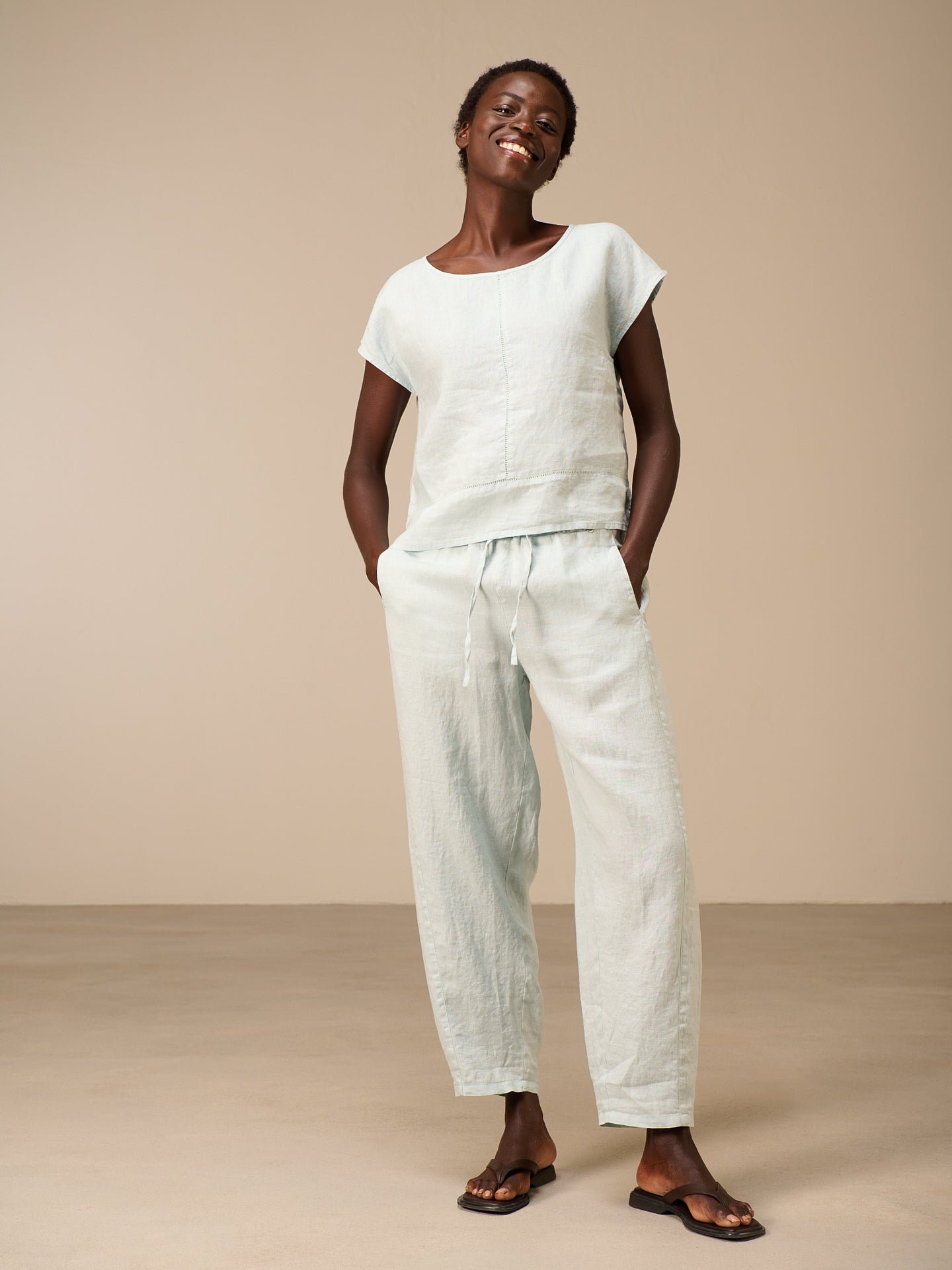 S26366_aqua_2.jpg