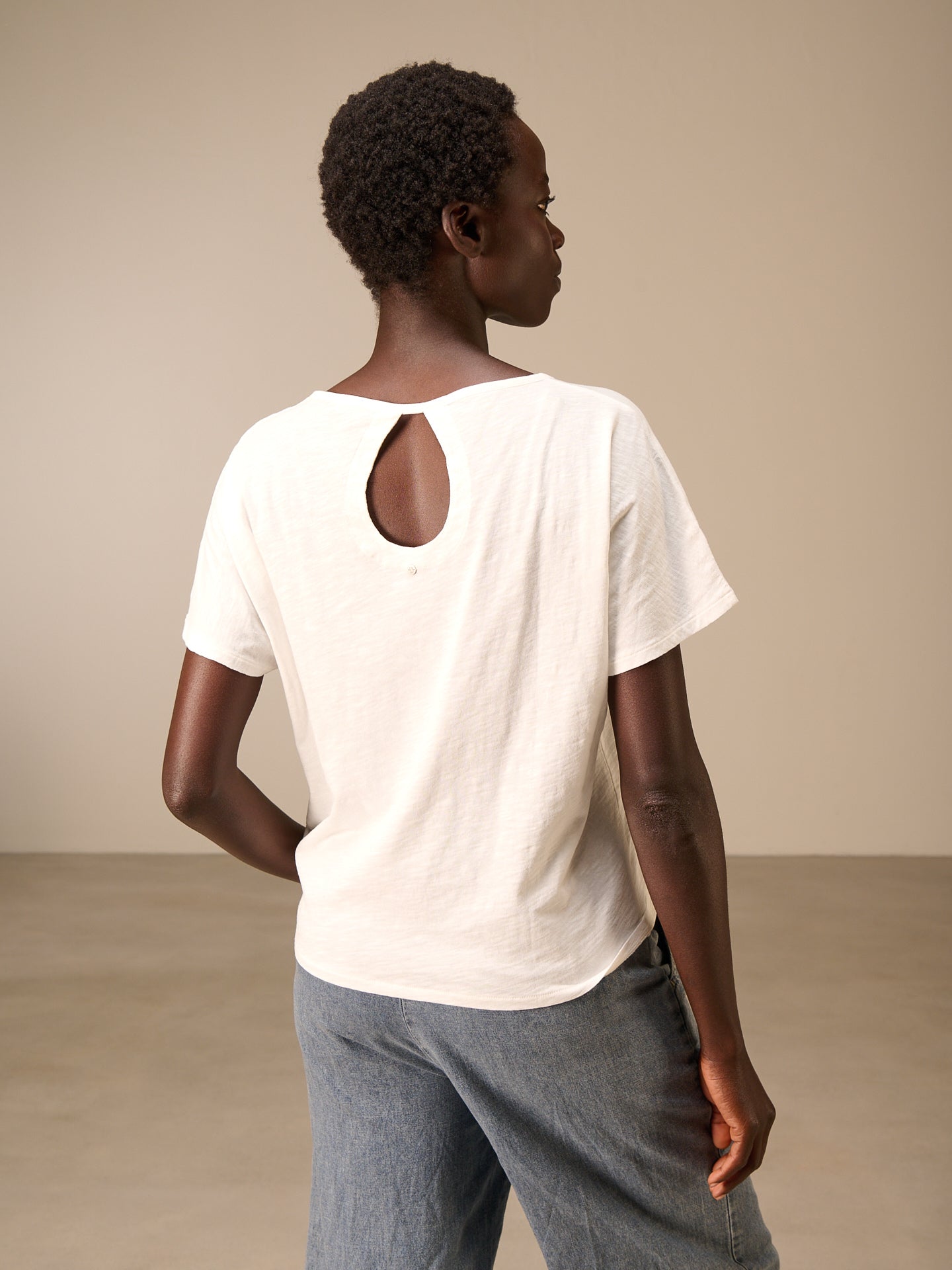 S26373_offwhite_4.jpg