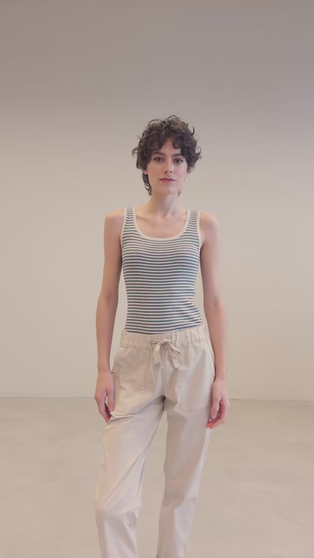 F26115_almond_5.mp4