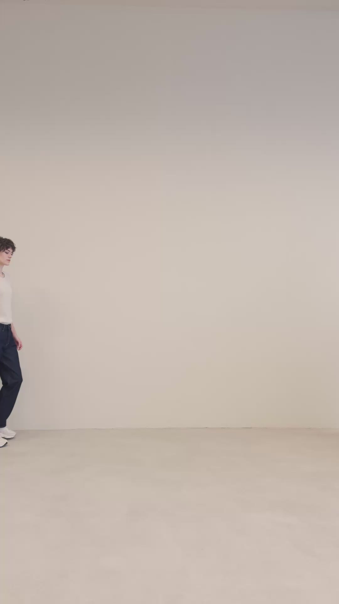 F26024_raw denim_6.mp4